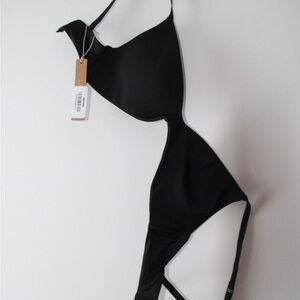 SKIMS Black Wireless Bra